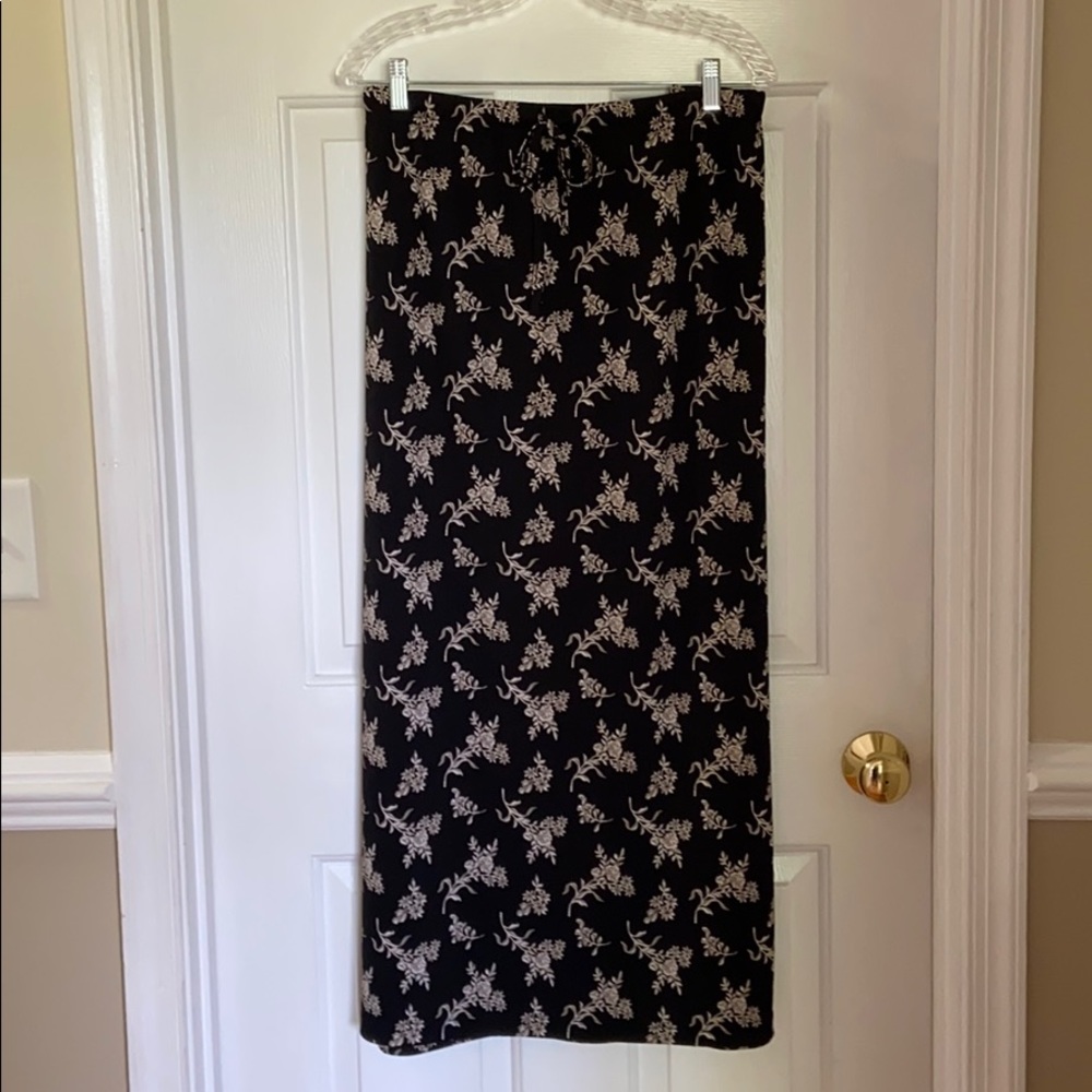 Kathie Lee Woman Maxi Skirt